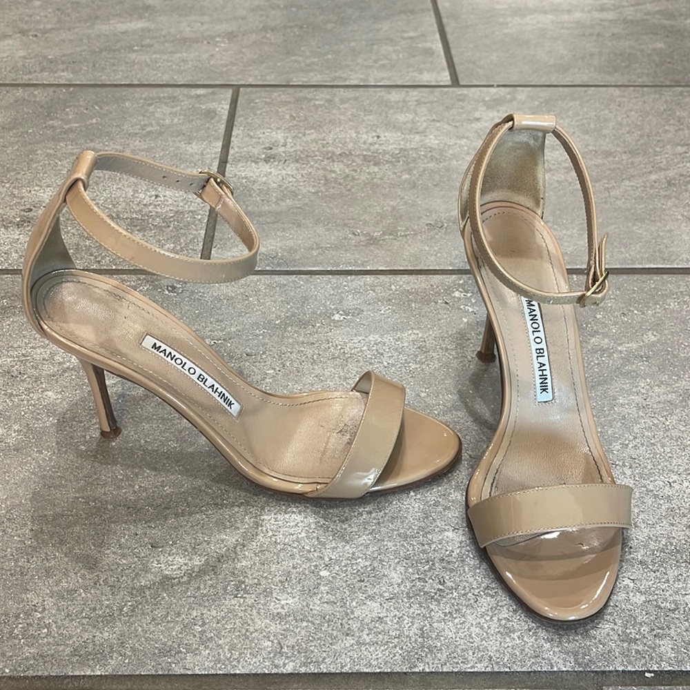 Authentic Manolo Blahnik nude patent leather heeled sandal, size 37